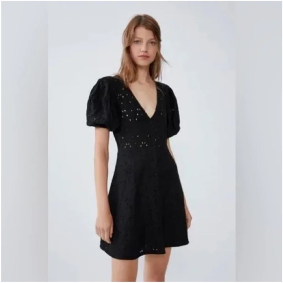 Zara Black Eyelet Lace Button Front V Neck Puff Sleeve Mini Dress - Picture 2 of 9